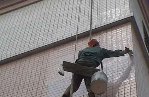 蒸湘卫生间漏水维修公司分享下蒸湘外墙防水的必要性。